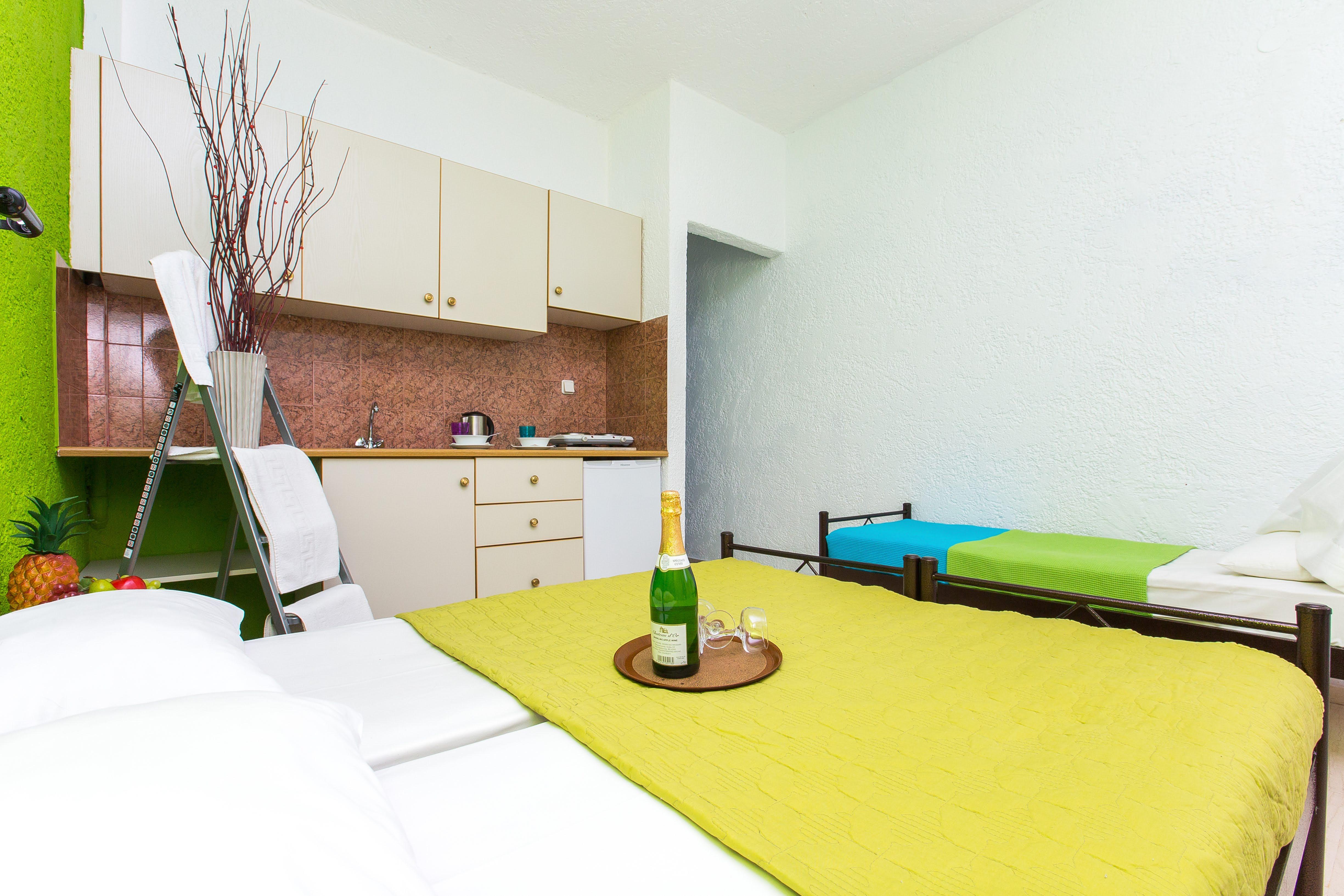 Litsa Hotel 2*